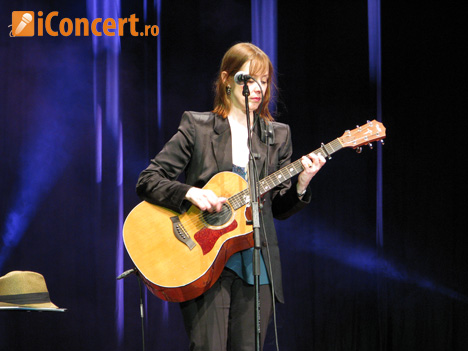 suzanne vega