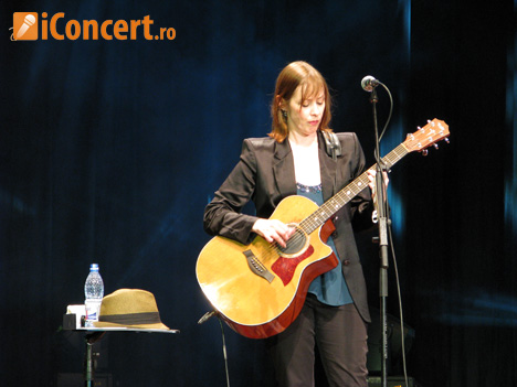 suzanne vega