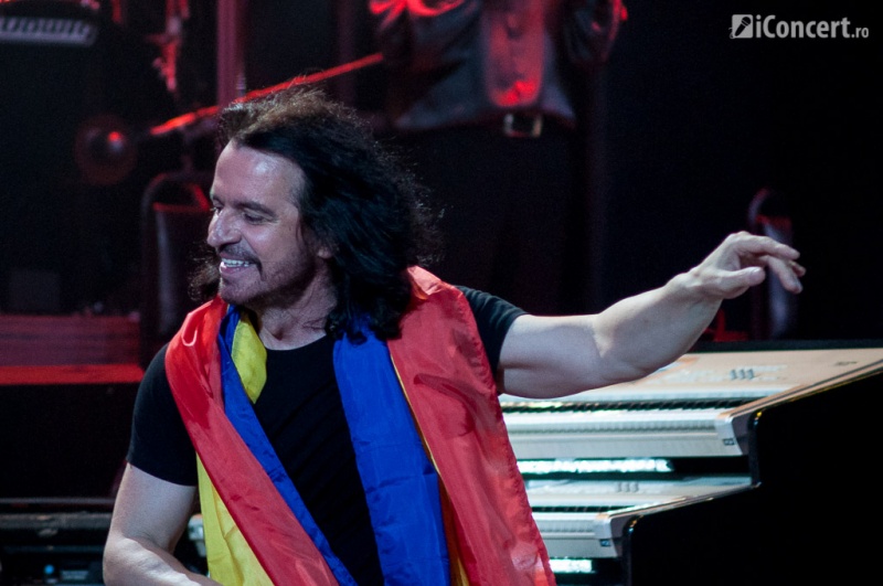 Yanni a purtat tricolorul - Foto: Radu Fabian / iConcert.ro